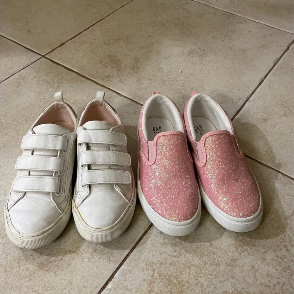 Gap Kids size 2 sneakers